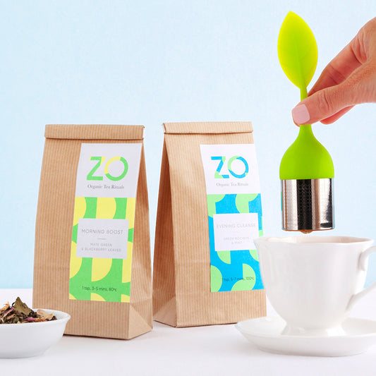 Organic loose leaf tea blends with reusable tea infuser